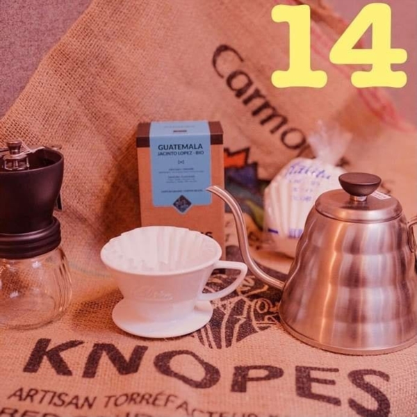 Image 5 : Café en grain à Luxembourg : Knopes Cafés